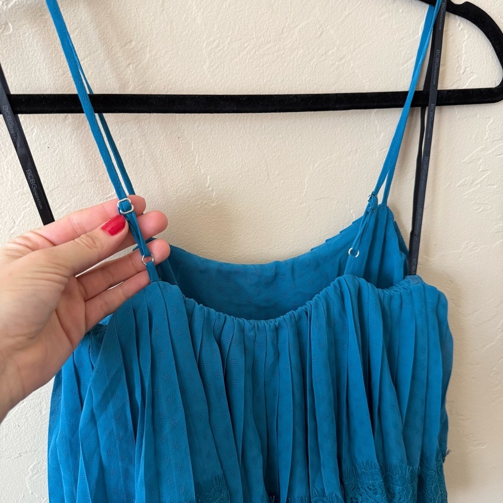 BCBGeneration Blue Pleated Maxi Dress XS – Lace Trim Boho Resort Style - Picture 4 of 6